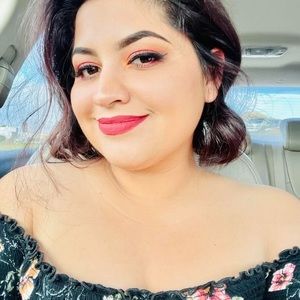 Meet your Posher, Itzel